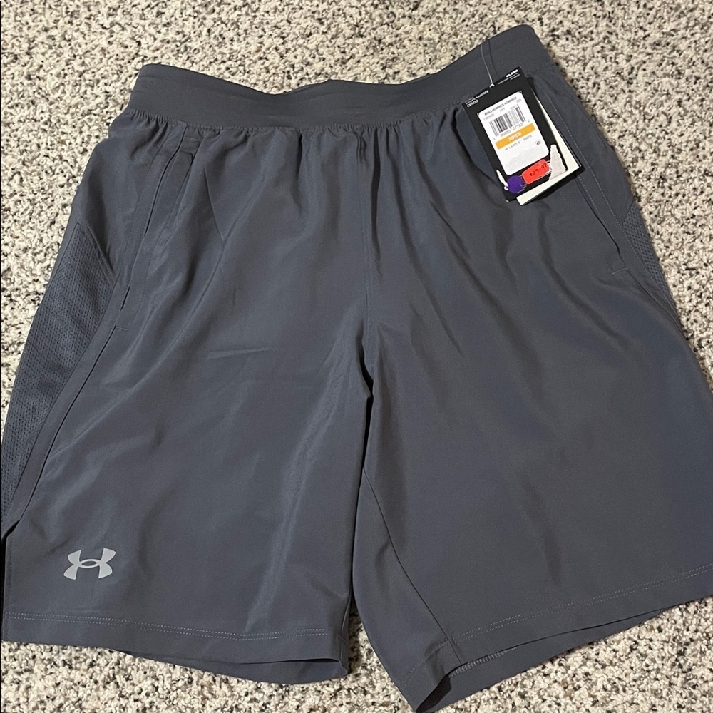 Under Armour Men's gray shorts size small